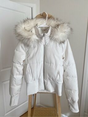 hollister faux fur puffer bomber jacket vintage y2k jennifer’s body white jacket